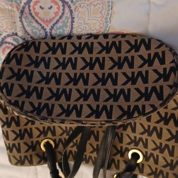 Michael Kors tote - Picture 5 of 8